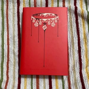 Red Queen by Victoria Aveyard!!